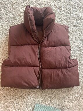 Brown Cropped Puffer Vest
